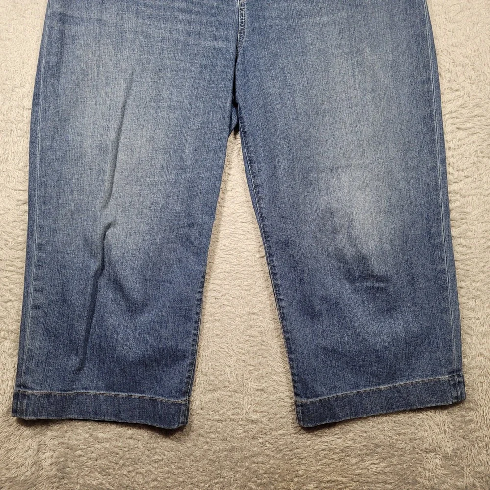 Duluth Trading Cropped Jeans Women 16 Blue Denim Wide Leg Stretch Mid Rise 38x24